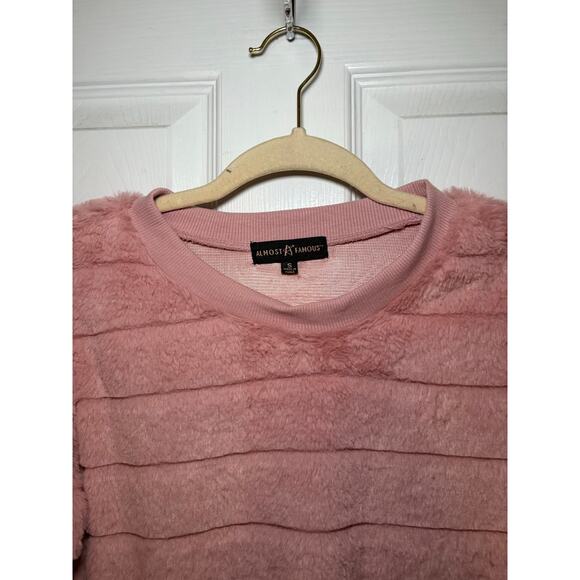 Almost Famous pink soft pullover sweatshirt size small - Picture 2 of 3